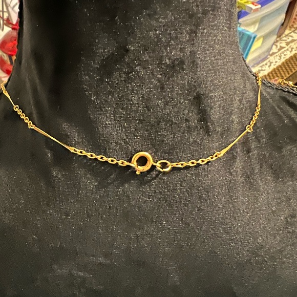 Heart jewelry set is red and gold. Perfect Valentine comes beautifully wrapped! - Picture 8 of 9